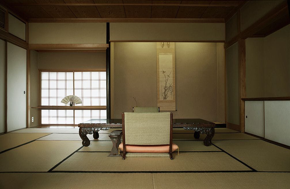Guest room 12.5 tatami mats + wide veranda Takao