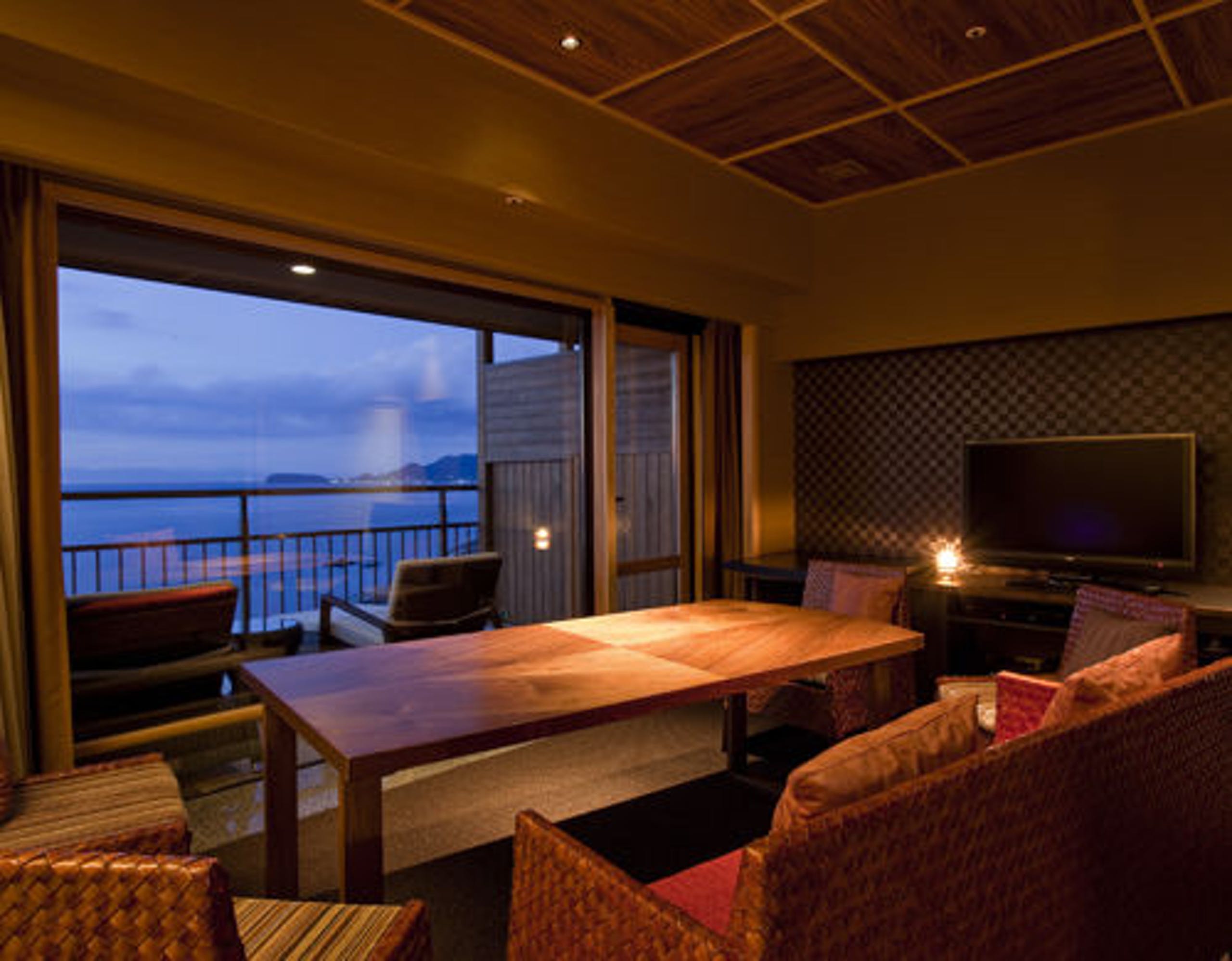 Rooms at Hotel New Awaji Villa Paradise