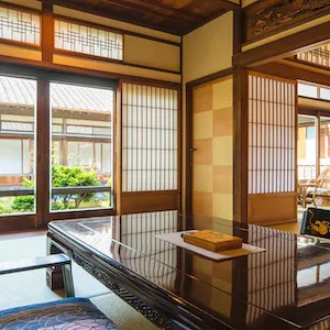 Designated as a Tangible Cultural Property: Kakujoro, an inn of Japanese taste